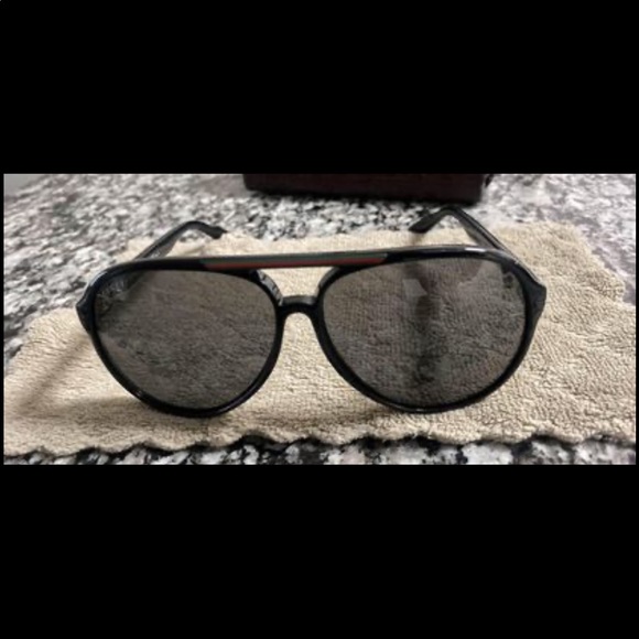 Gucci black tint aviators - Picture 3 of 3